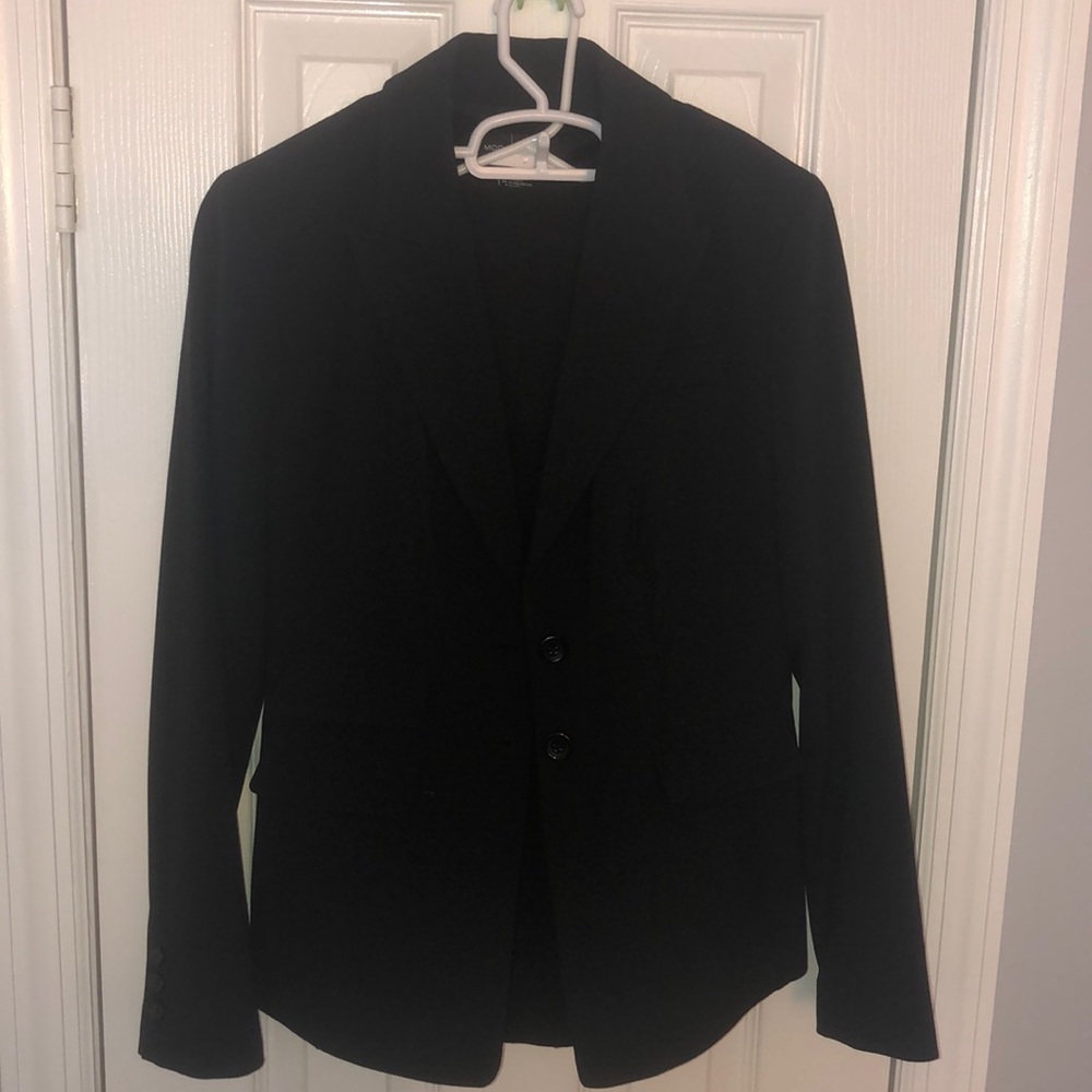 Women’s Business Suit: Blazer and Skirt